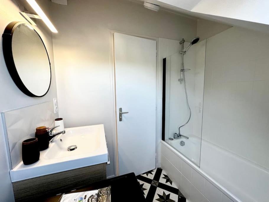 T5 Lumineux - Balcon - Parking - Linge Inclus