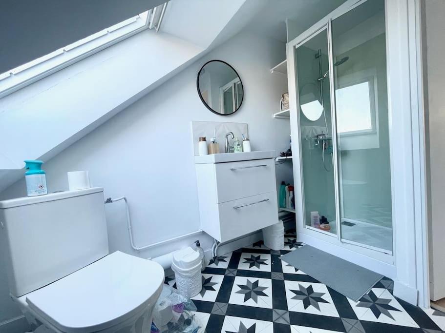 Appartement T5 Lumineux - Balcon - Parking - Linge Inclus