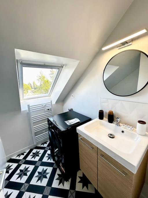 Appartement T5 Lumineux - Balcon - Parking - Linge Inclus *